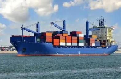 國際海運費并不是一成不變的，還受到很多因素的影響