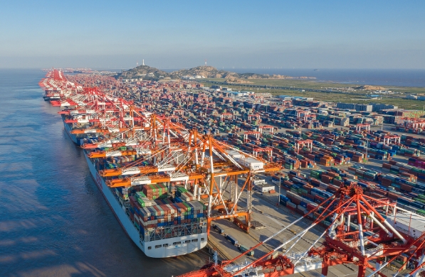 盡管上海貨代公司在行業中具有一定的優勢，但也面臨著不少挑戰