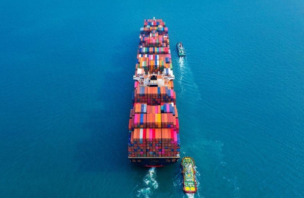 上海國際貨代在促進國際貿(mào)易、推動經(jīng)濟發(fā)展方面發(fā)揮著重要作用